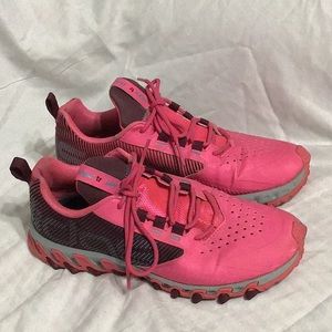 Adidas vigor tr trail running shoe pink